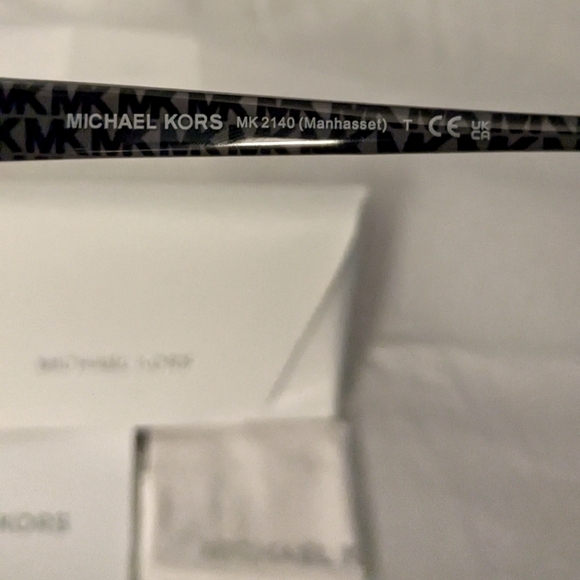 Blk Michael Kors Sunglasses - Picture 3 of 4